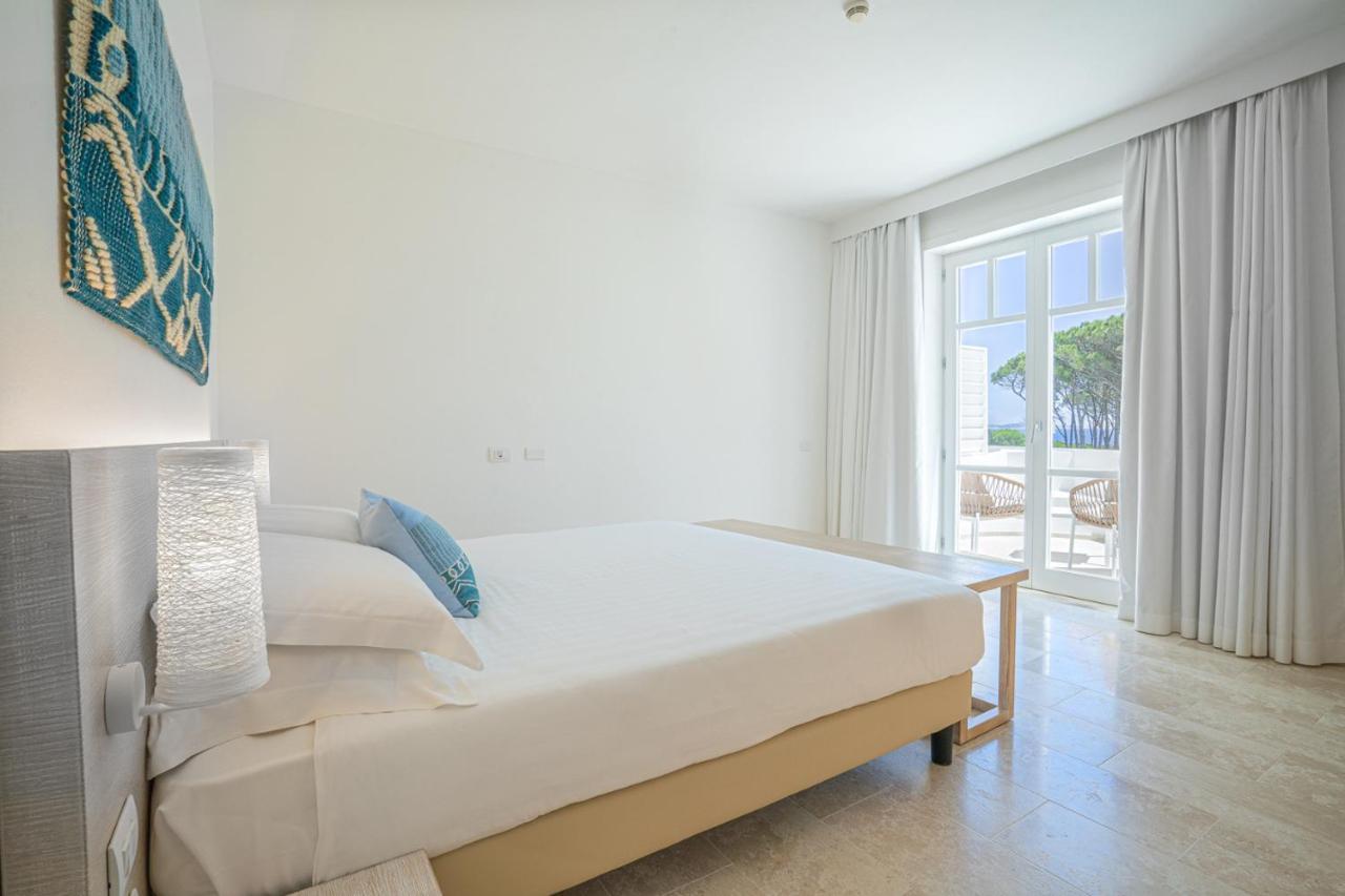 Felix Hotels - Hotel La Coluccia ซานตา เตเรซา กัลลูรา ภายนอก รูปภาพ