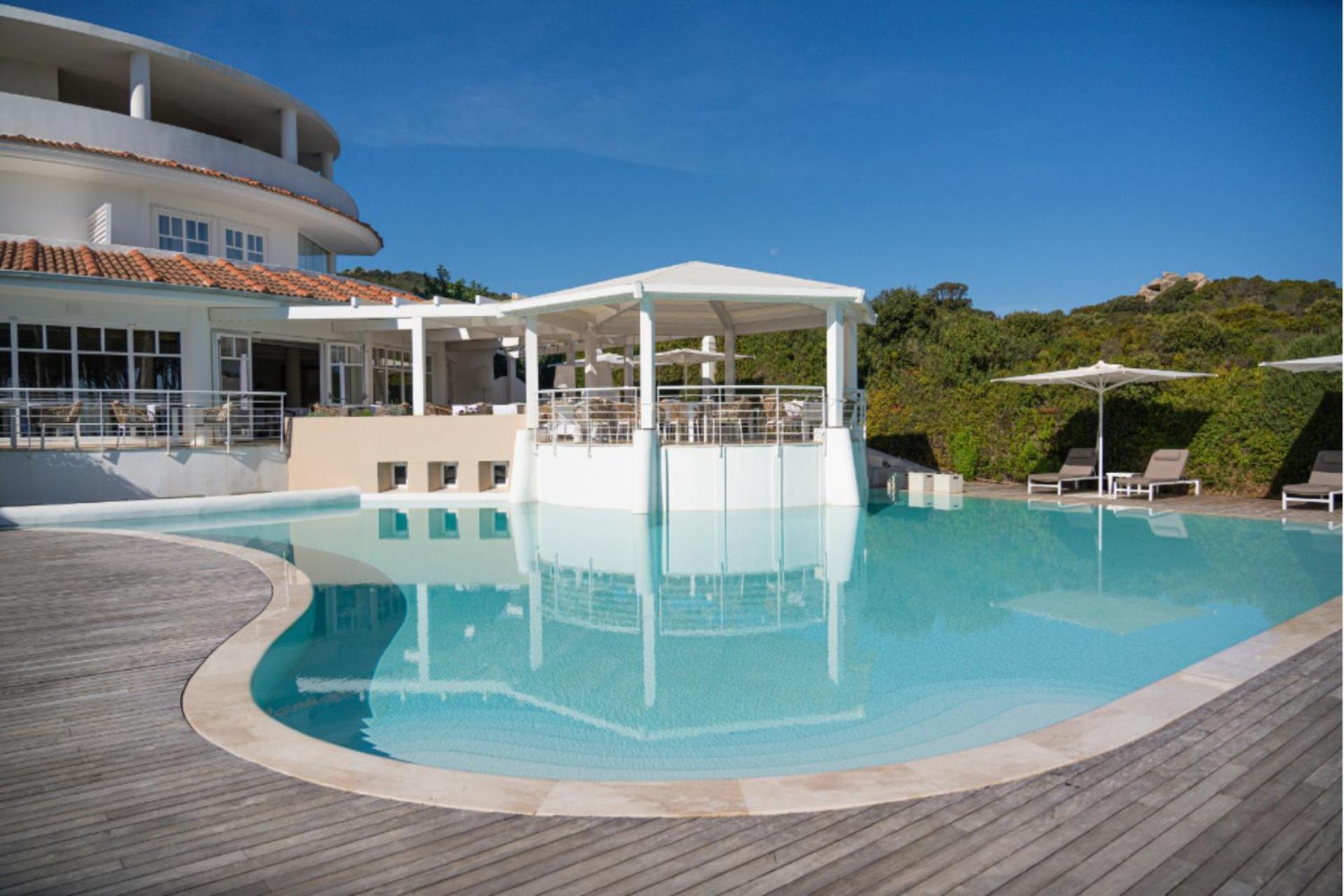 Felix Hotels - Hotel La Coluccia ซานตา เตเรซา กัลลูรา ภายนอก รูปภาพ