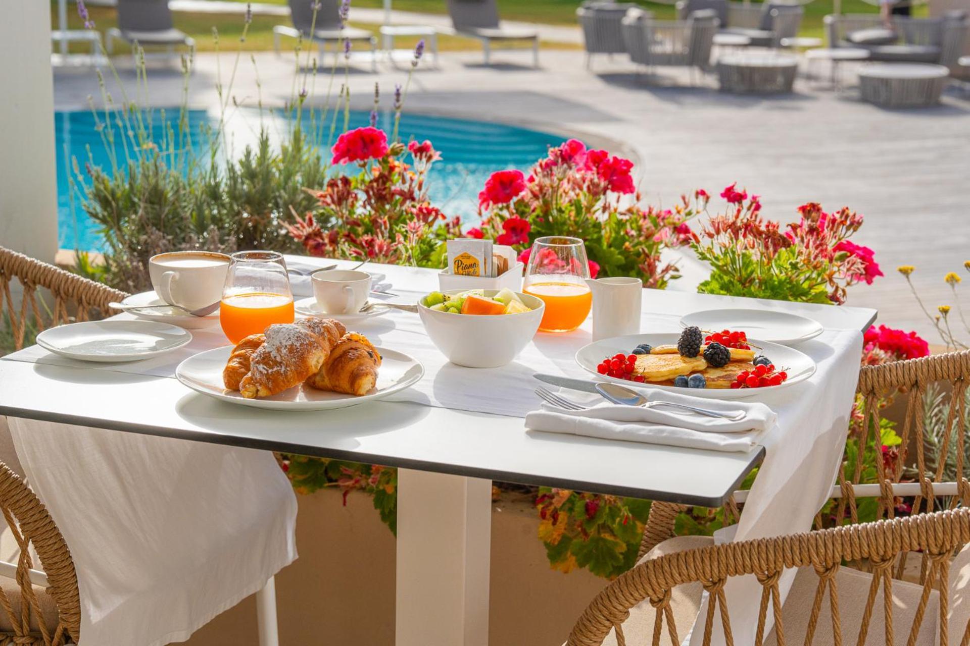 Felix Hotels - Hotel La Coluccia ซานตา เตเรซา กัลลูรา ภายนอก รูปภาพ