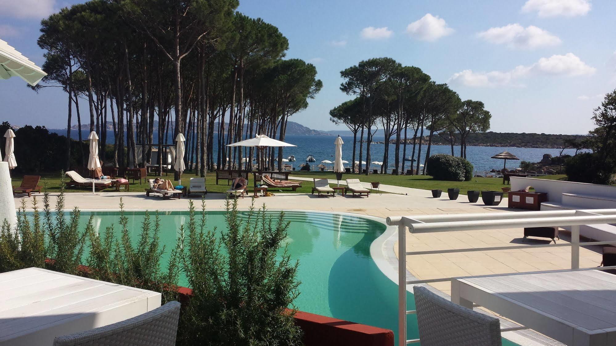 Felix Hotels - Hotel La Coluccia ซานตา เตเรซา กัลลูรา ภายนอก รูปภาพ